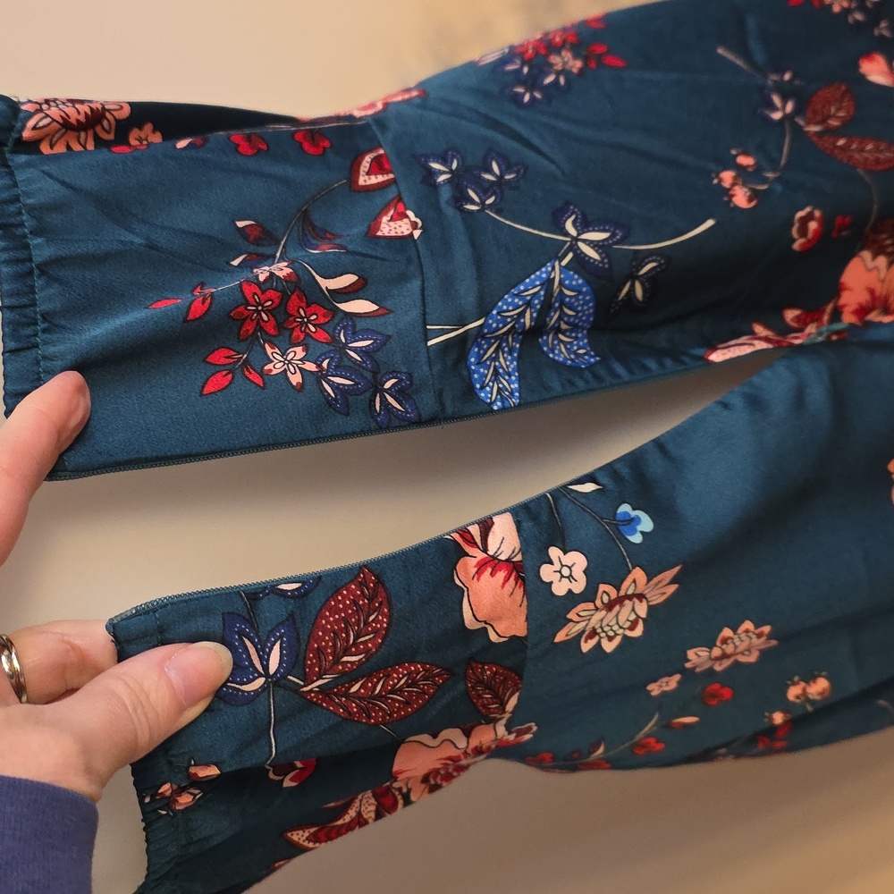 Petal & Pup Alejandro Cowl Neck Mididress - Picture 12 of 15
